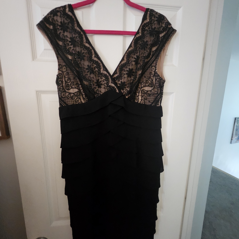 Elegant Black Lace Dress